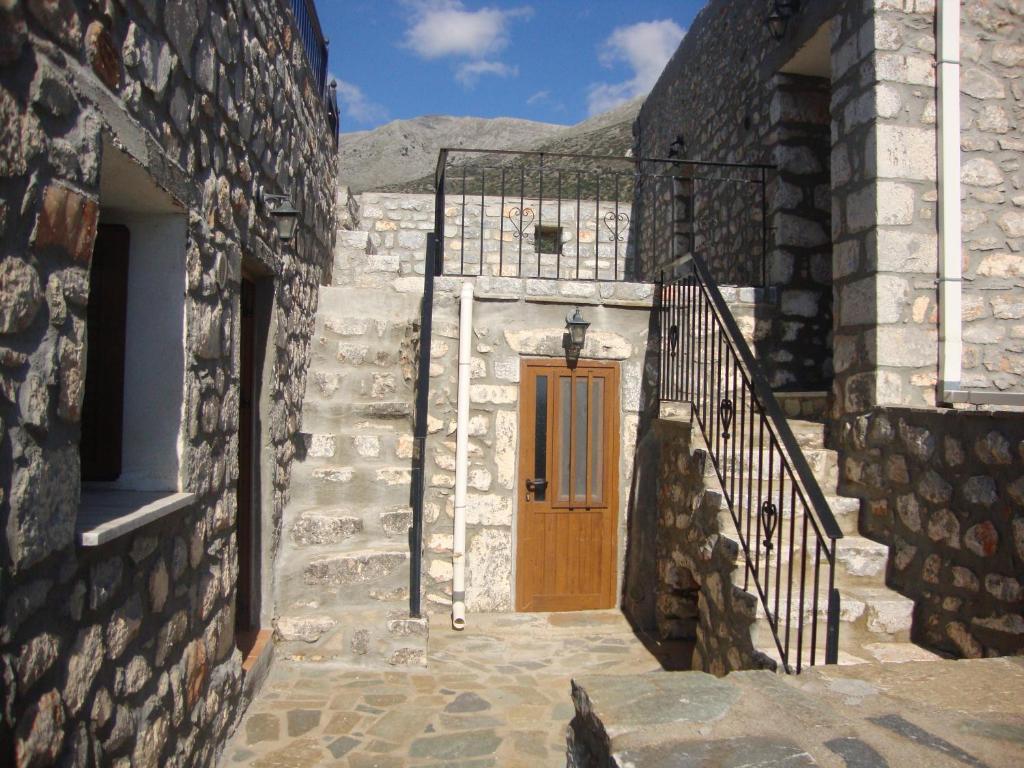 Kafiona Guesthouse Pyrgos Dirou Luaran gambar