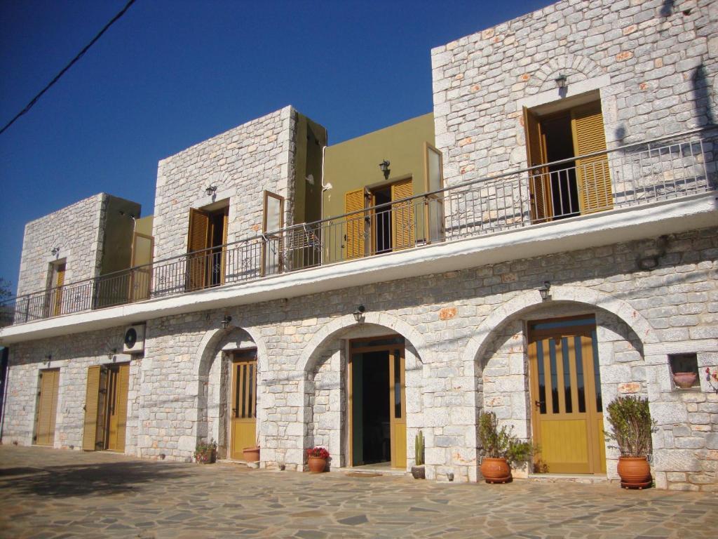 Kafiona Guesthouse Pyrgos Dirou Luaran gambar