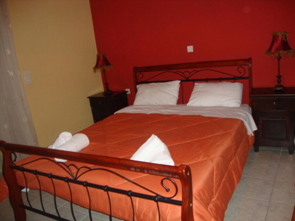 Kafiona Guesthouse Pyrgos Dirou Bilik gambar