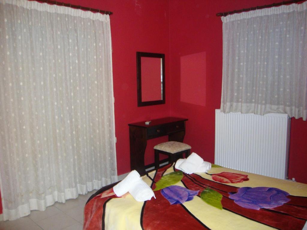 Kafiona Guesthouse Pyrgos Dirou Bilik gambar